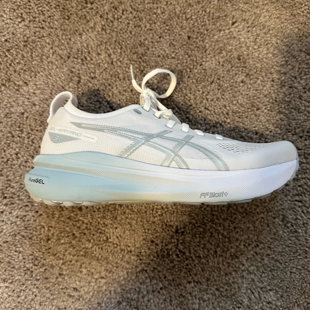 Asics - Picture 3 of 4